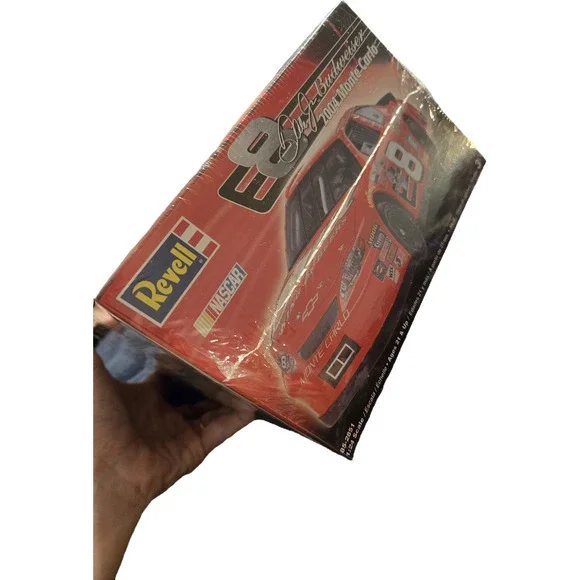 NASCAR NIB Revell Dale Earnhardt Jr. #8 Budweiser 2004 Monte Carlo Monogram